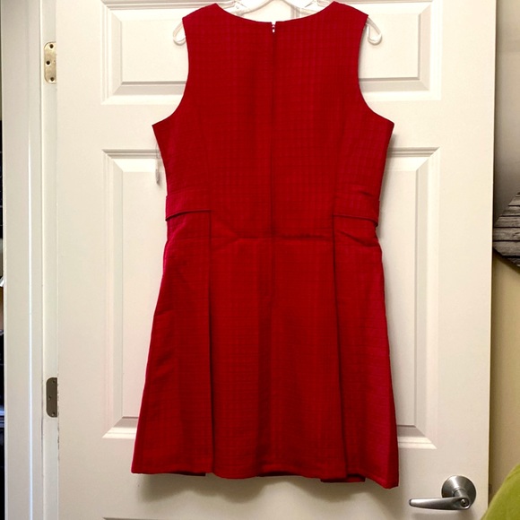 NWT Modcloth So Sixties Scarlet Princess Line Textured Pleated Sleeveless - Picture 5 of 7